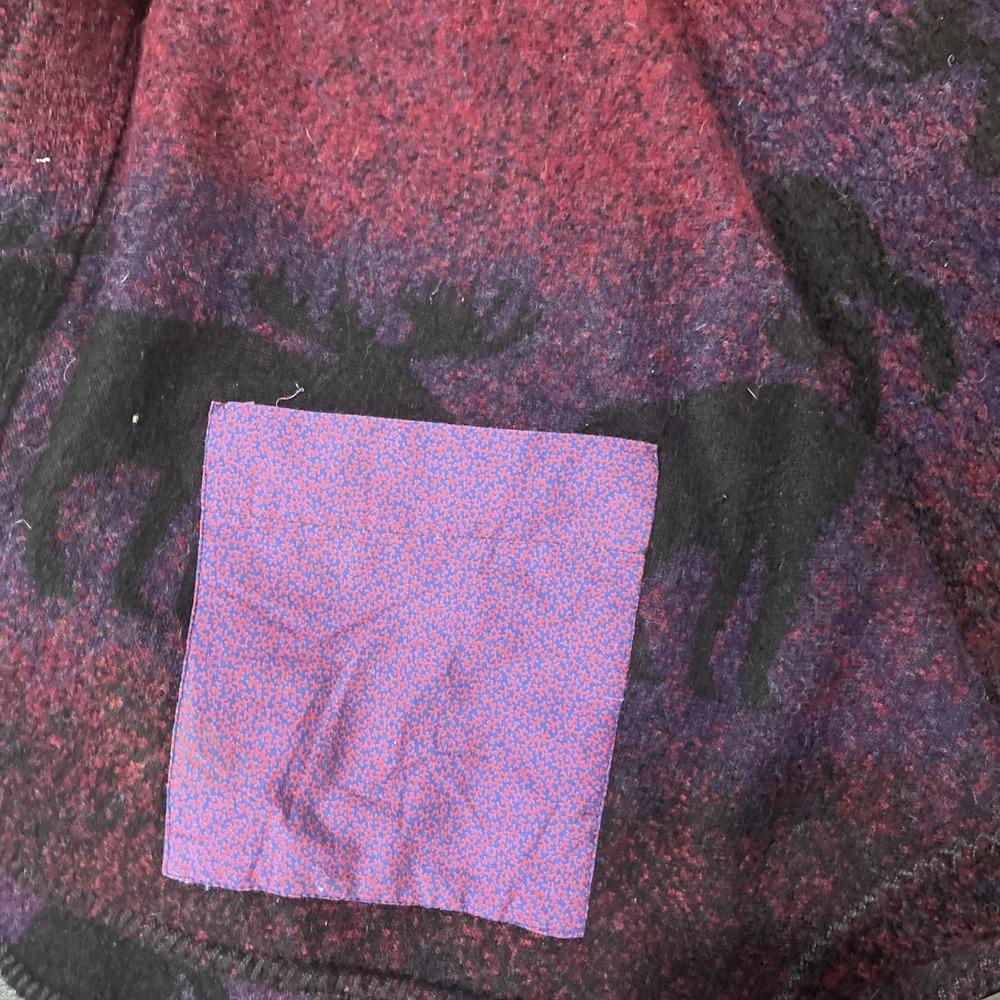 Bear Ridge Outfitters Vtg Wool Blend Fleece Poncho Cape Hooded Red Moose USA OS - Picture 6 of 6